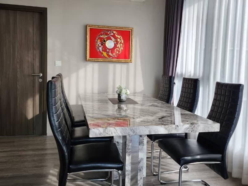 2 Bed Condo for Sale in Huai Khwang
