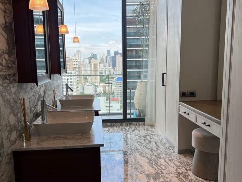 3 Bed Condo for Rent and Sale in Watthana