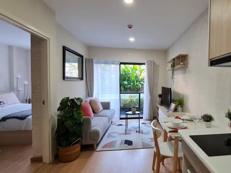 1 Bedroom Condo