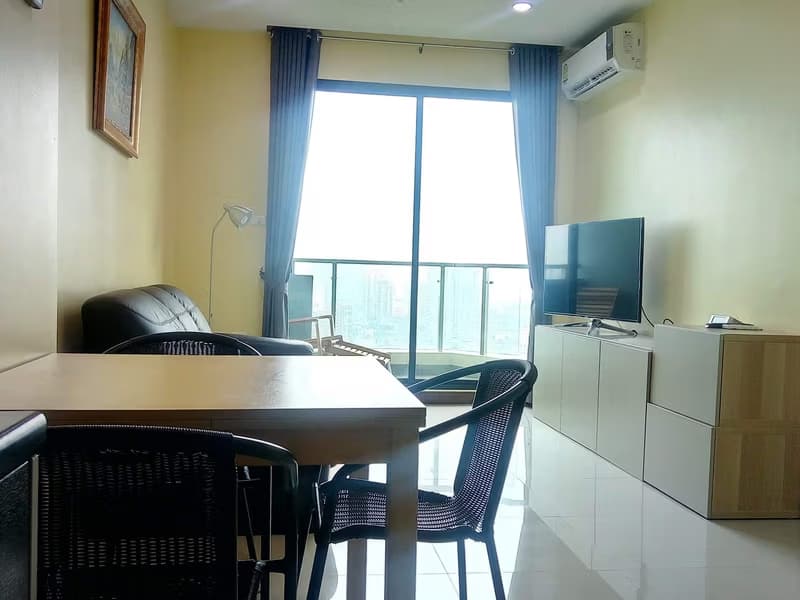 1 Bed Condo for Sale  Near Phetchaburi MRT