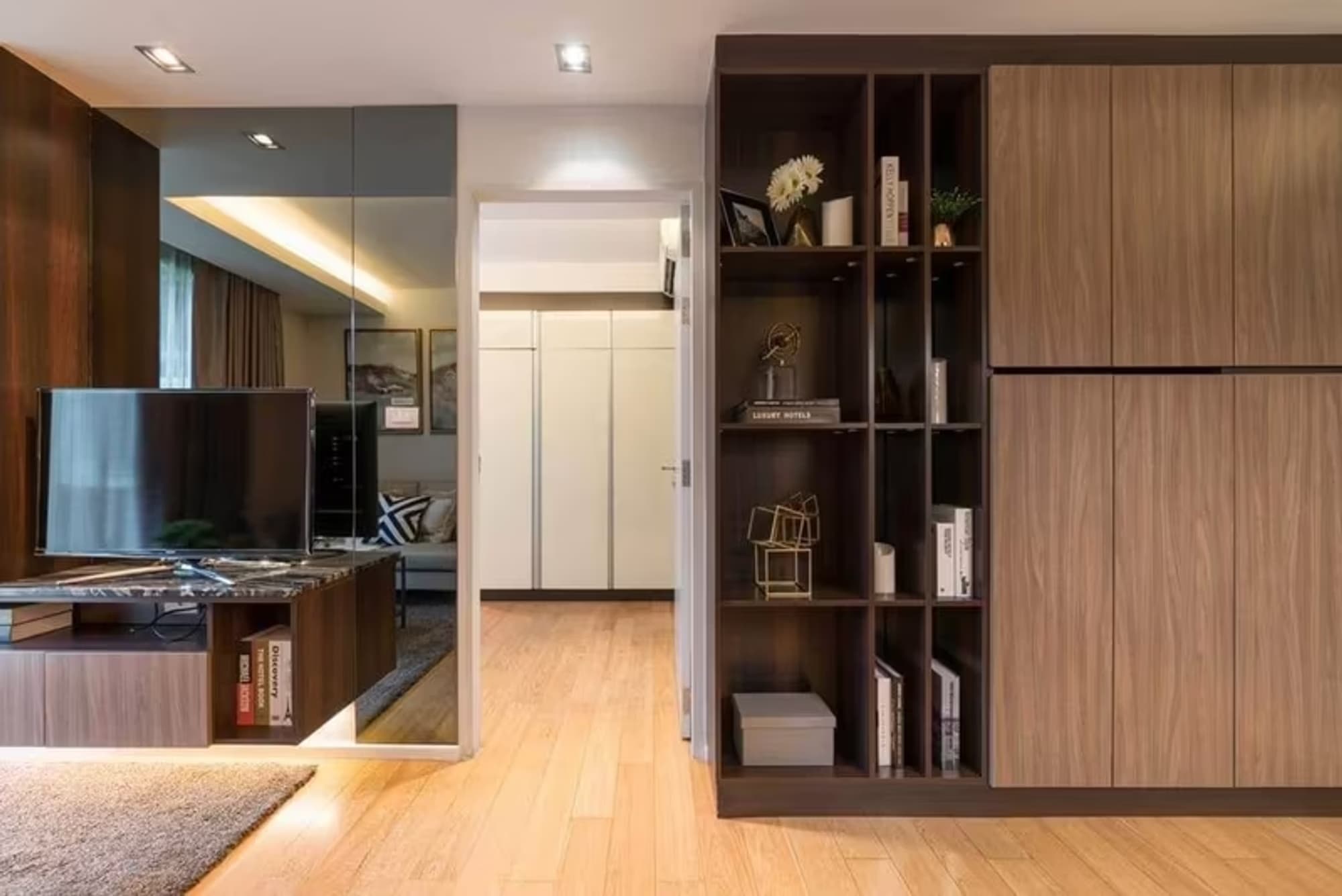 Condo for Rent, Sale at Focus Ploenchit - Image 4