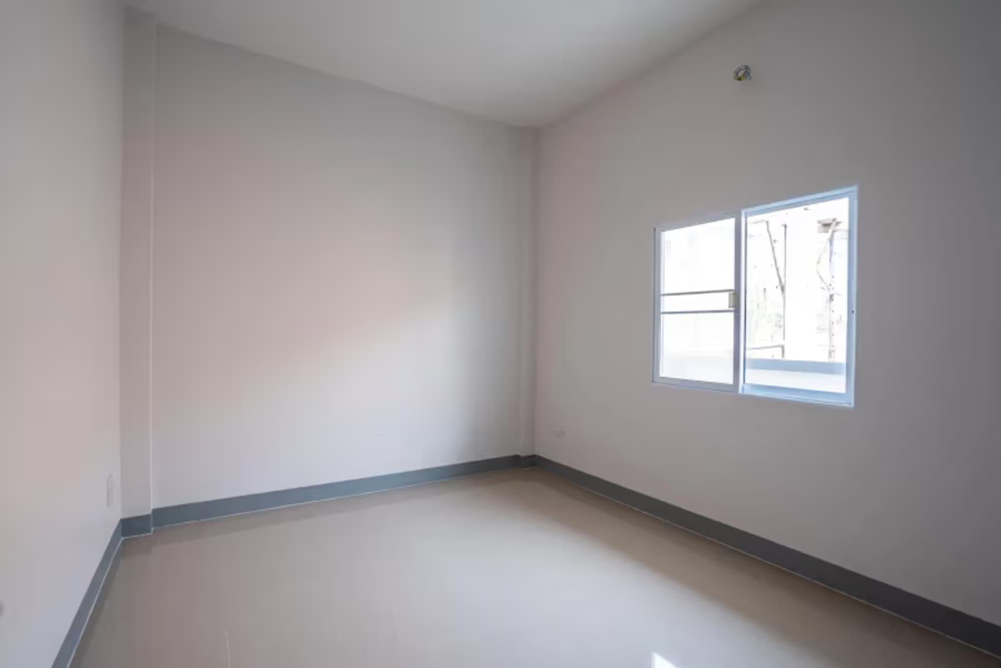 3 Bedroom House - Image 8
