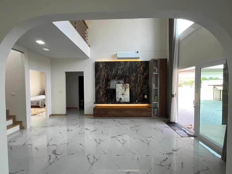 5 Bed House for Rent in Doi Saket