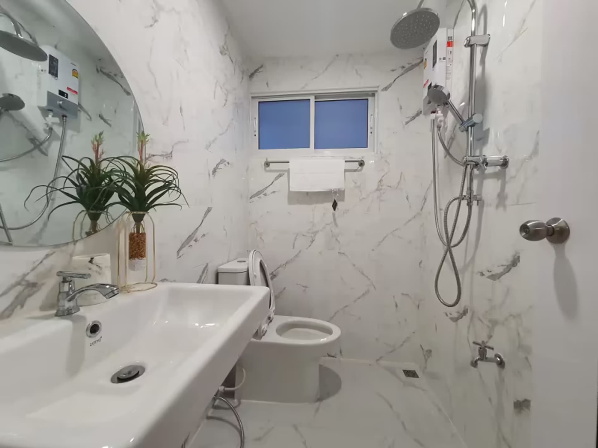 4 Bedroom House - Image 31