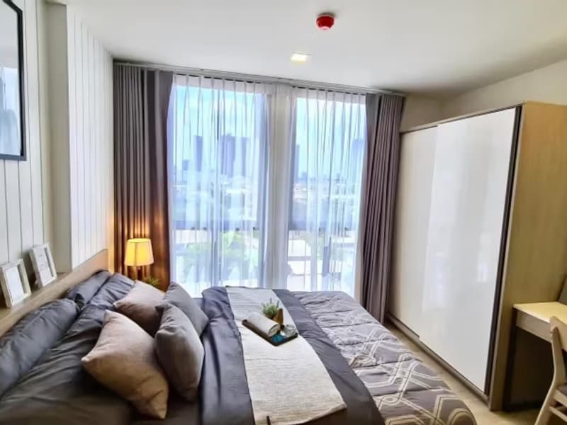1 Bedroom Condo