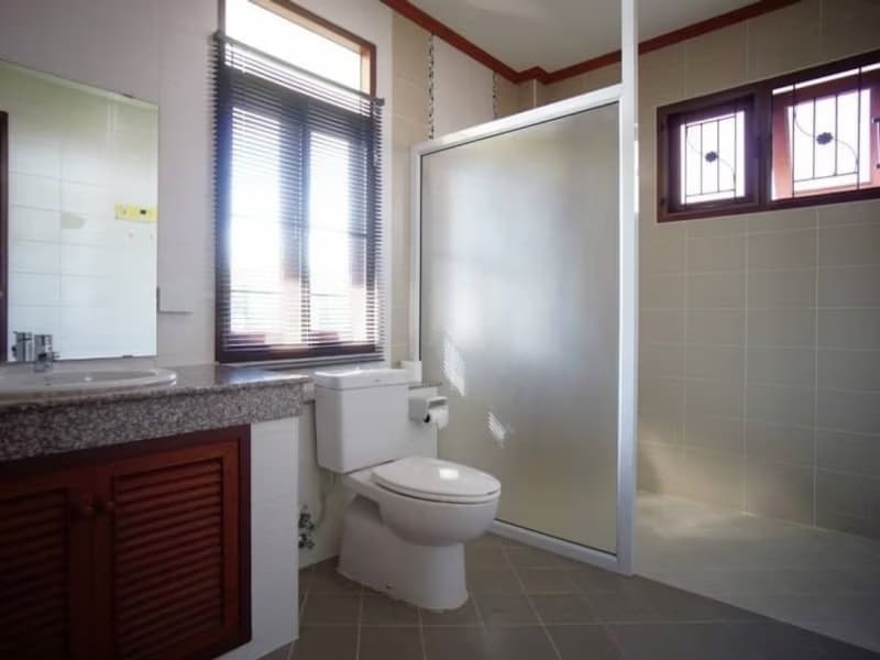 4 Bed House for Rent in Mueang Chiang Mai