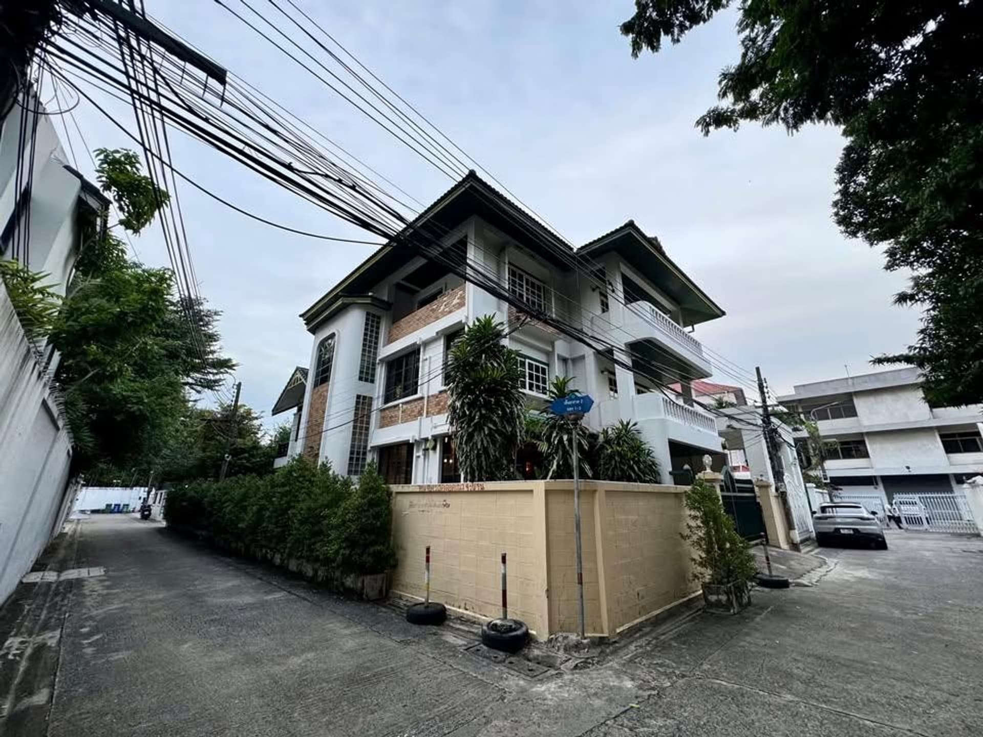 4 ห้องนอน บ้าน สำหรับ จำหน่าย ใน Sathon - Image 1