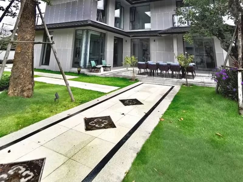 Luxury Pool Villa at San Sai