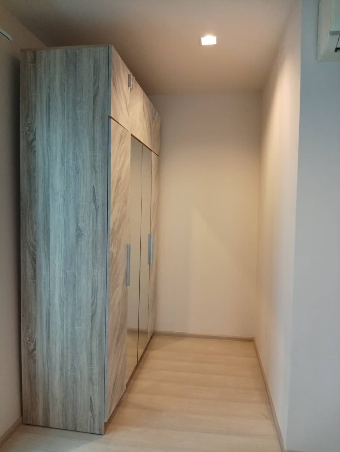 2 Bed Condo for Sale in Khlong Toei - Image 10