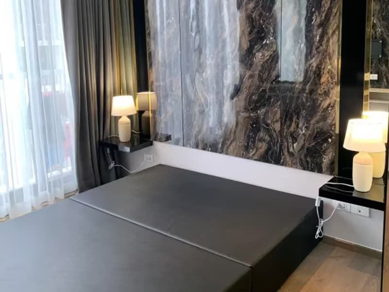 1 Bedroom Condo