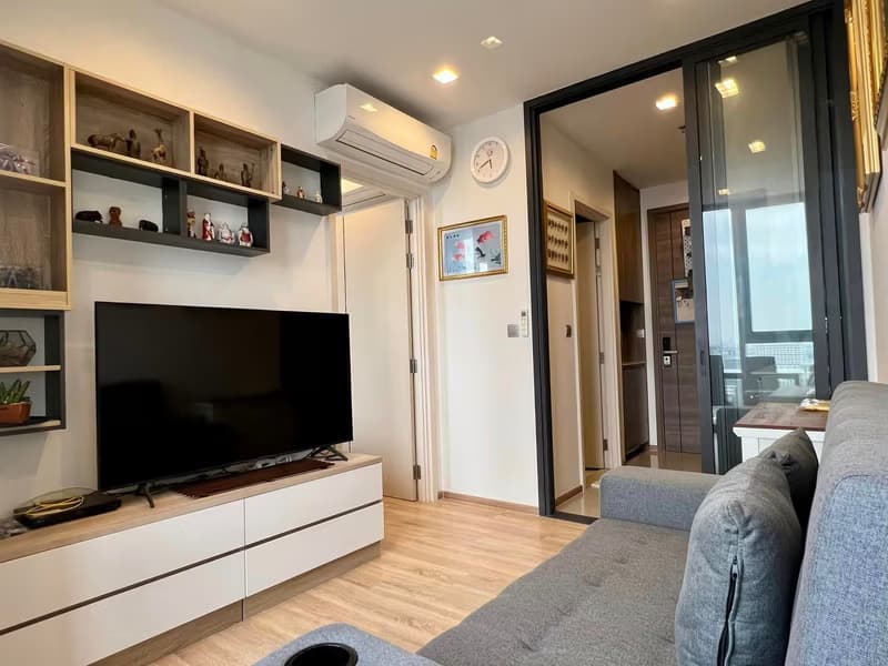 Condo for Rent at The LINE Phahon-Pradipat