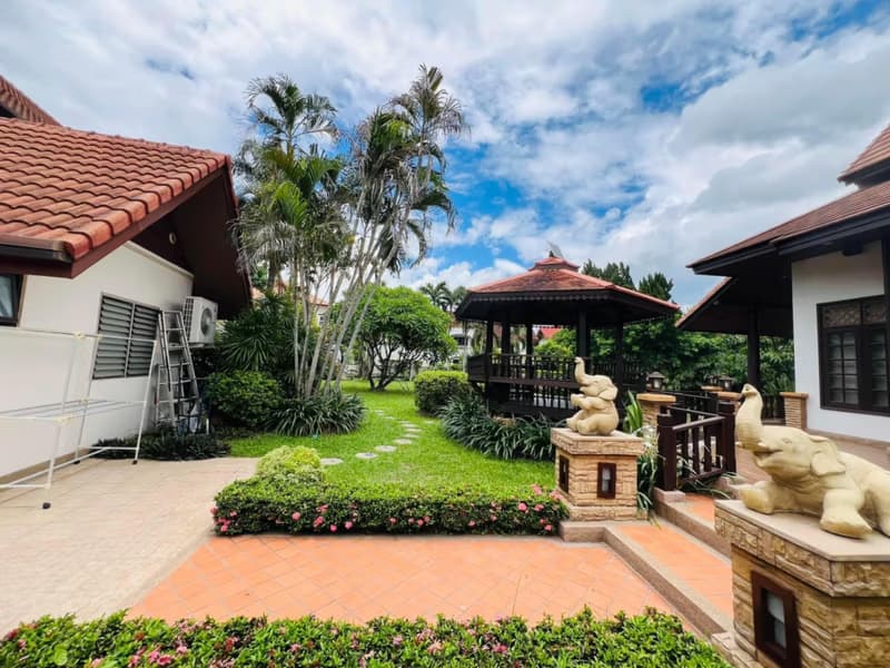 5 Bed House for Sale in Hang Dong