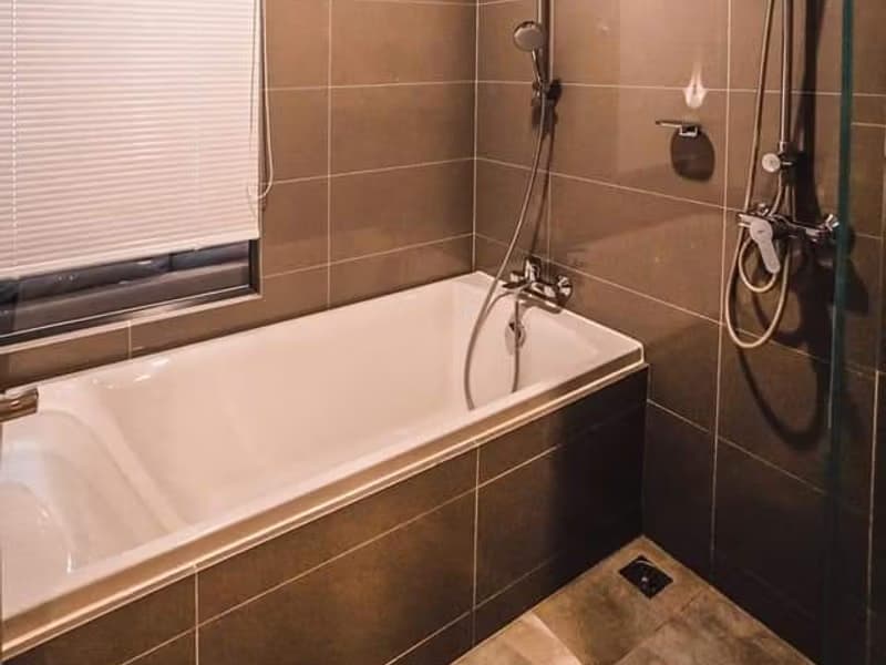 2 Bed Condo for Rent in Ratchathewi