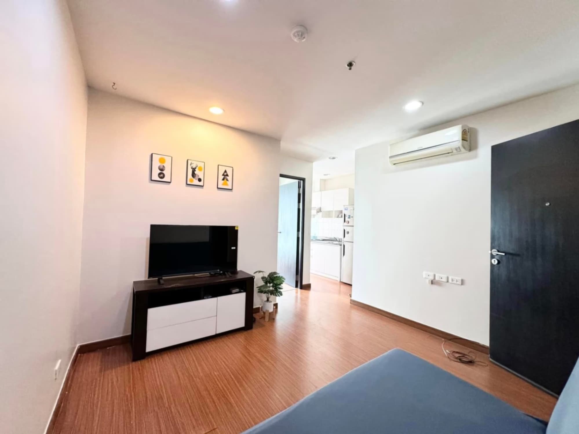 1 Bed Condo for Rent in  - Image 1