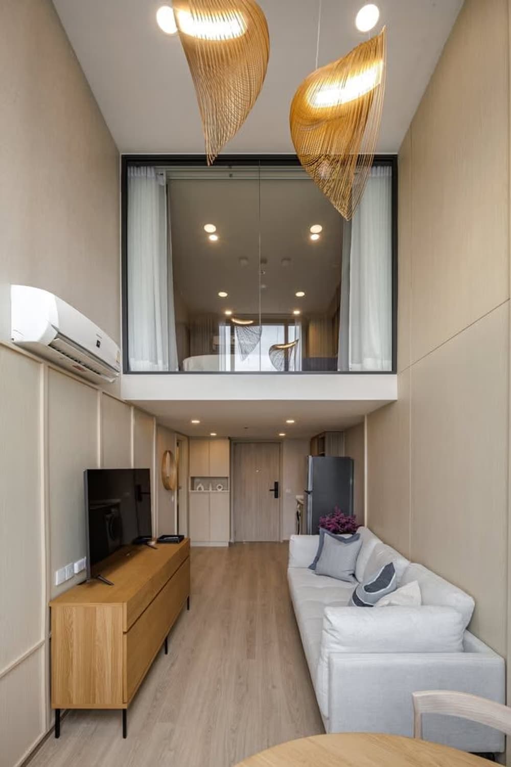 2 Bed Condo for Rent in Khlong Toei - Image 2