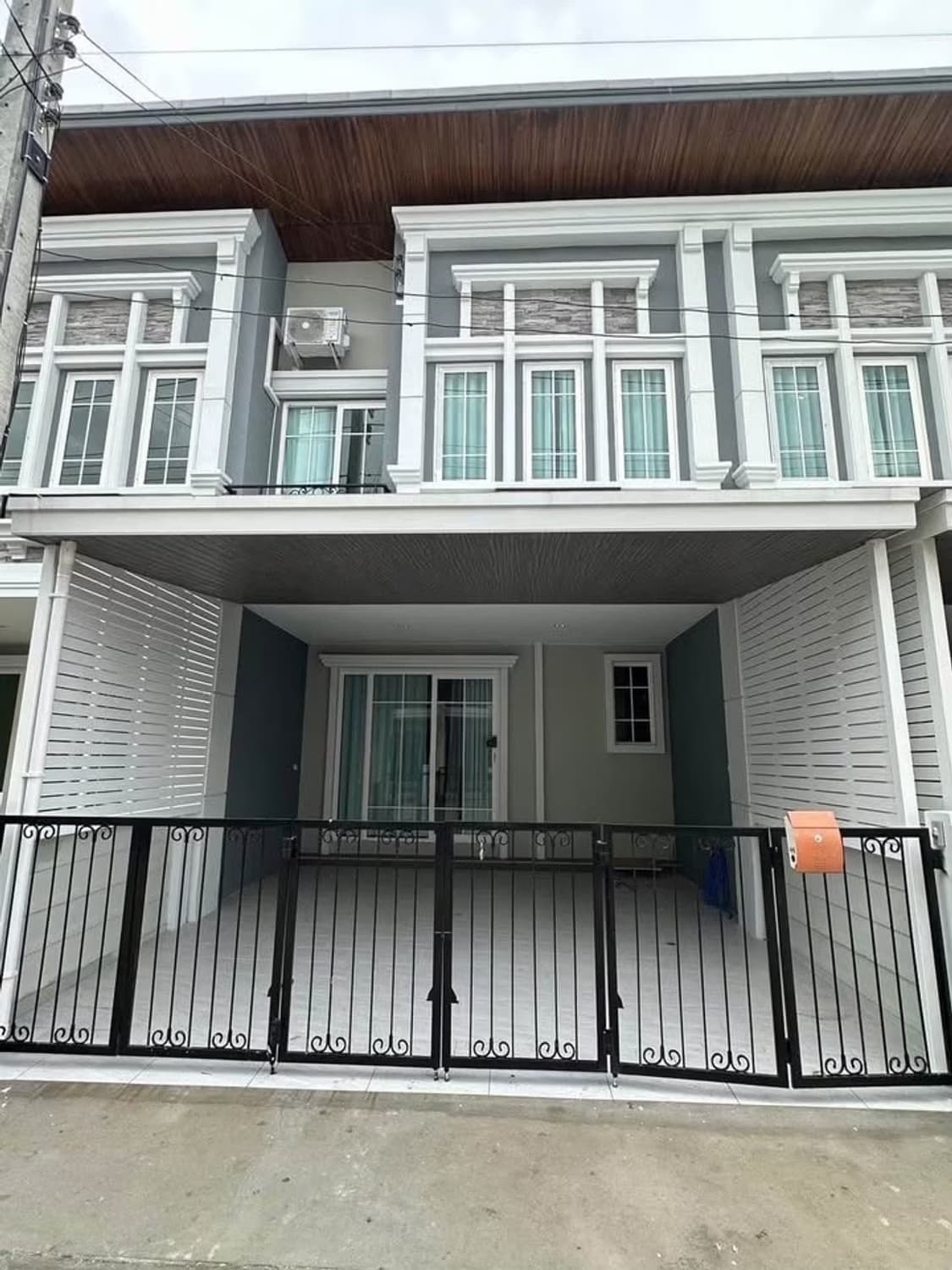 4 ห้องนอน บ้าน สำหรับ จำหน่าย ใน Mueang Chiang Mai - Image 1
