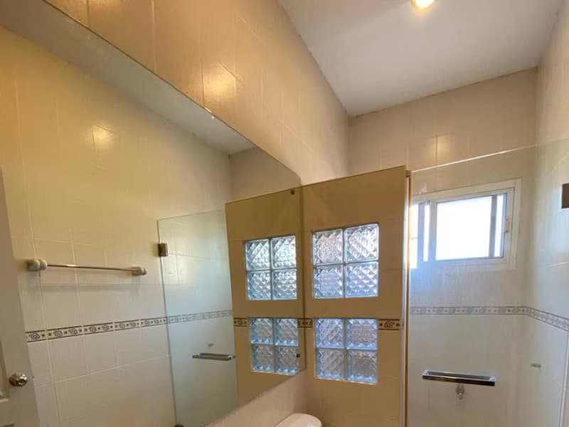 4 Bed House for Rent in Mueang Chiang Mai