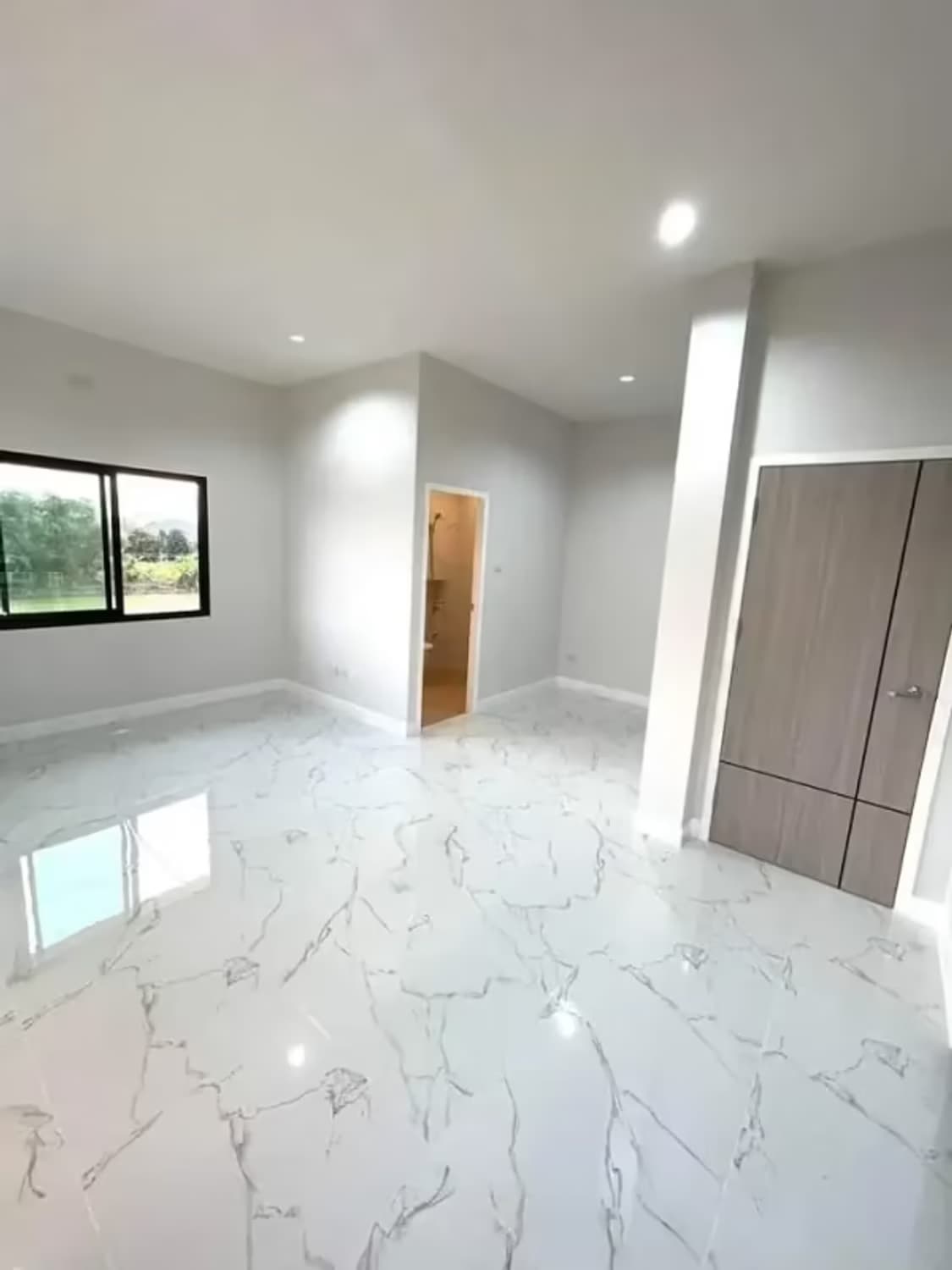 3 Bedroom House - Image 12