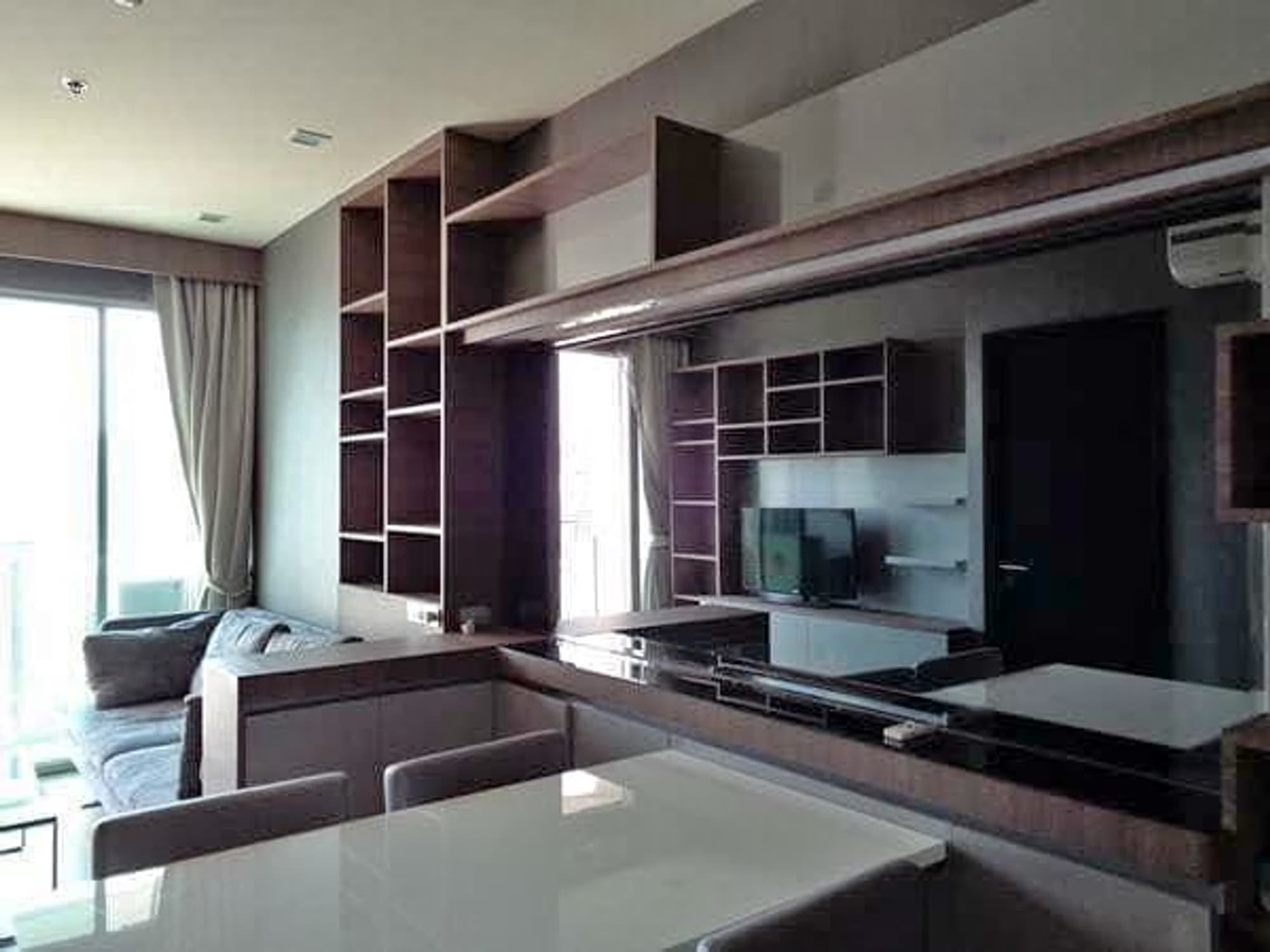 Skywalk Condominium - Image 5
