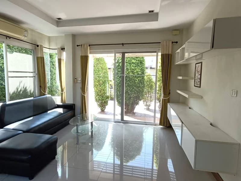 3 Bed House for Rent in Saraphi