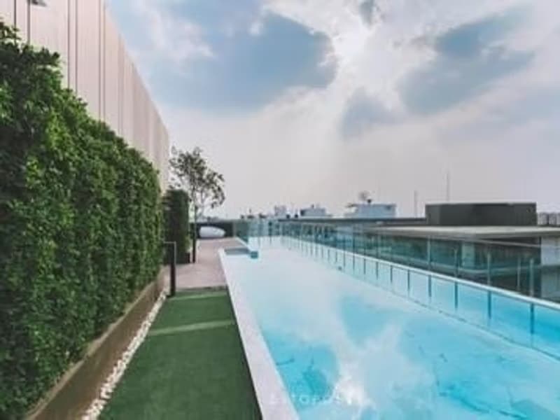 1 Bed Condo for Sale in Phra Khanong