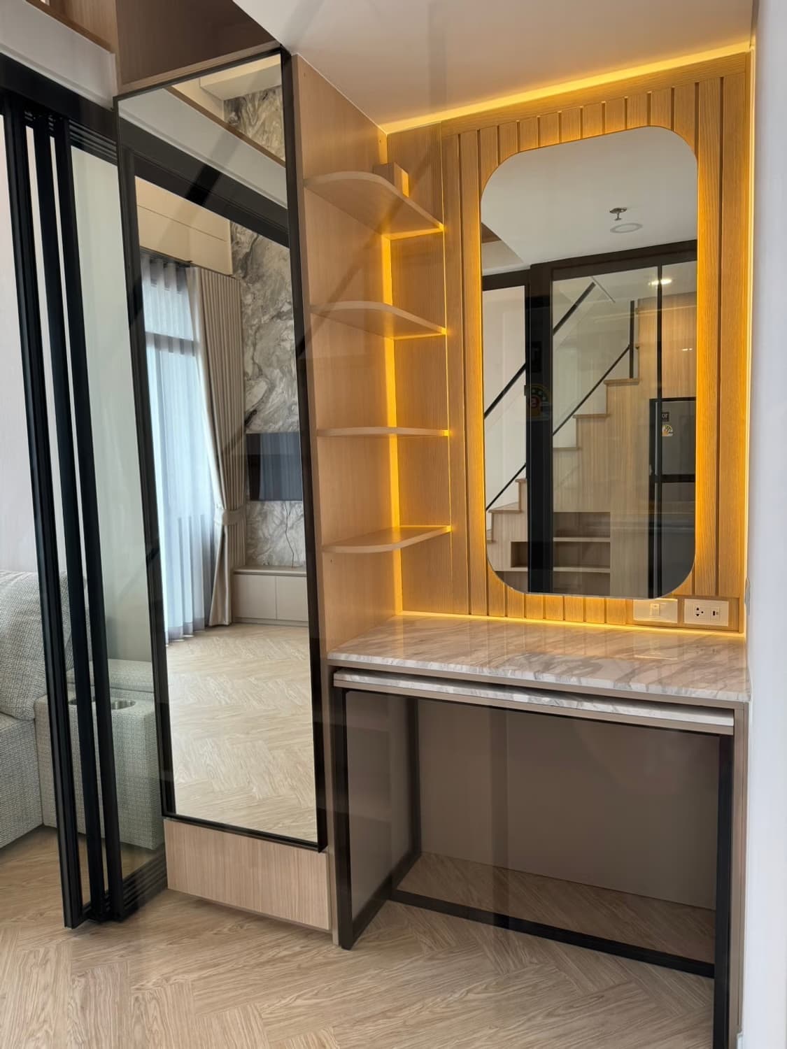 1 Bed Condo for Rent in Huai Khwang - Image 17