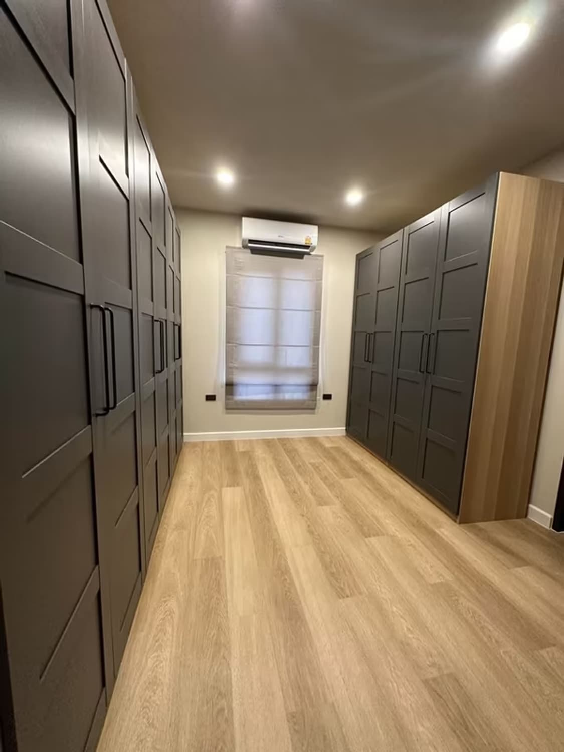 3 Bedroom House for Rent in Bangkok - Image 6