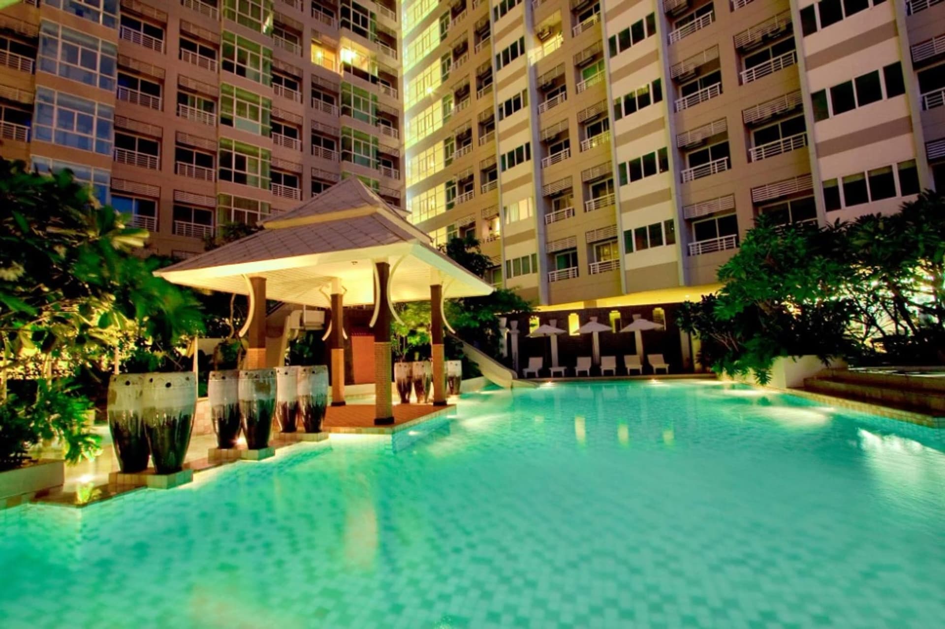2 Bed Condo for Rent and Sale  Near Si Kritha MRT - Image 17