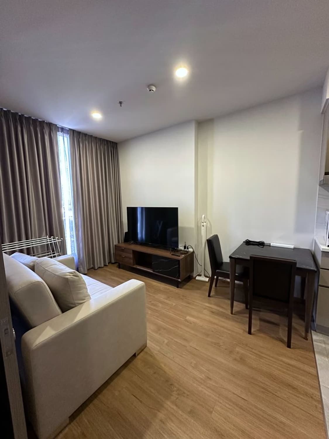 1 ห้องนอน Condo สำหรับ จำหน่าย ใน ห้วยขวาง - Image 4
