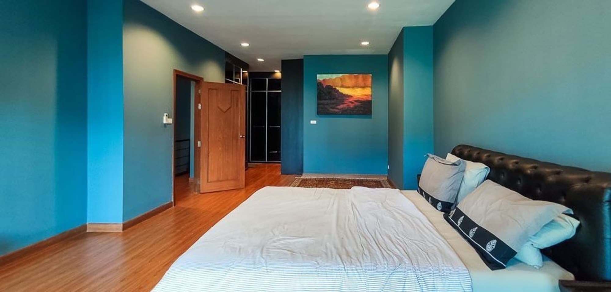 2 Bedroom Condo - Image 7