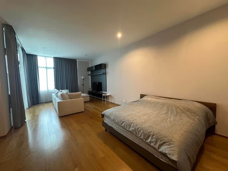 Townhouse for Sale at Nirvana Define Srinakarin-Rama9