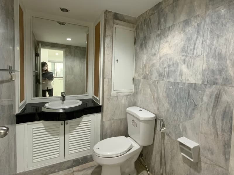 4 Bedroom Condo