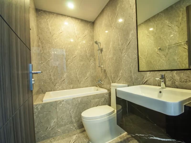 2 Bed Condo for Rent  Near Asok BTS