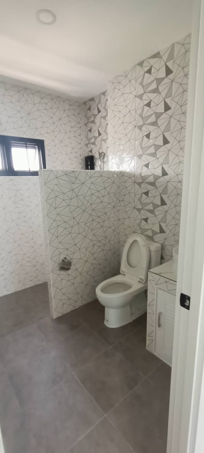 3 Bed House for Rent in Mueang Chiang Mai - Image 12