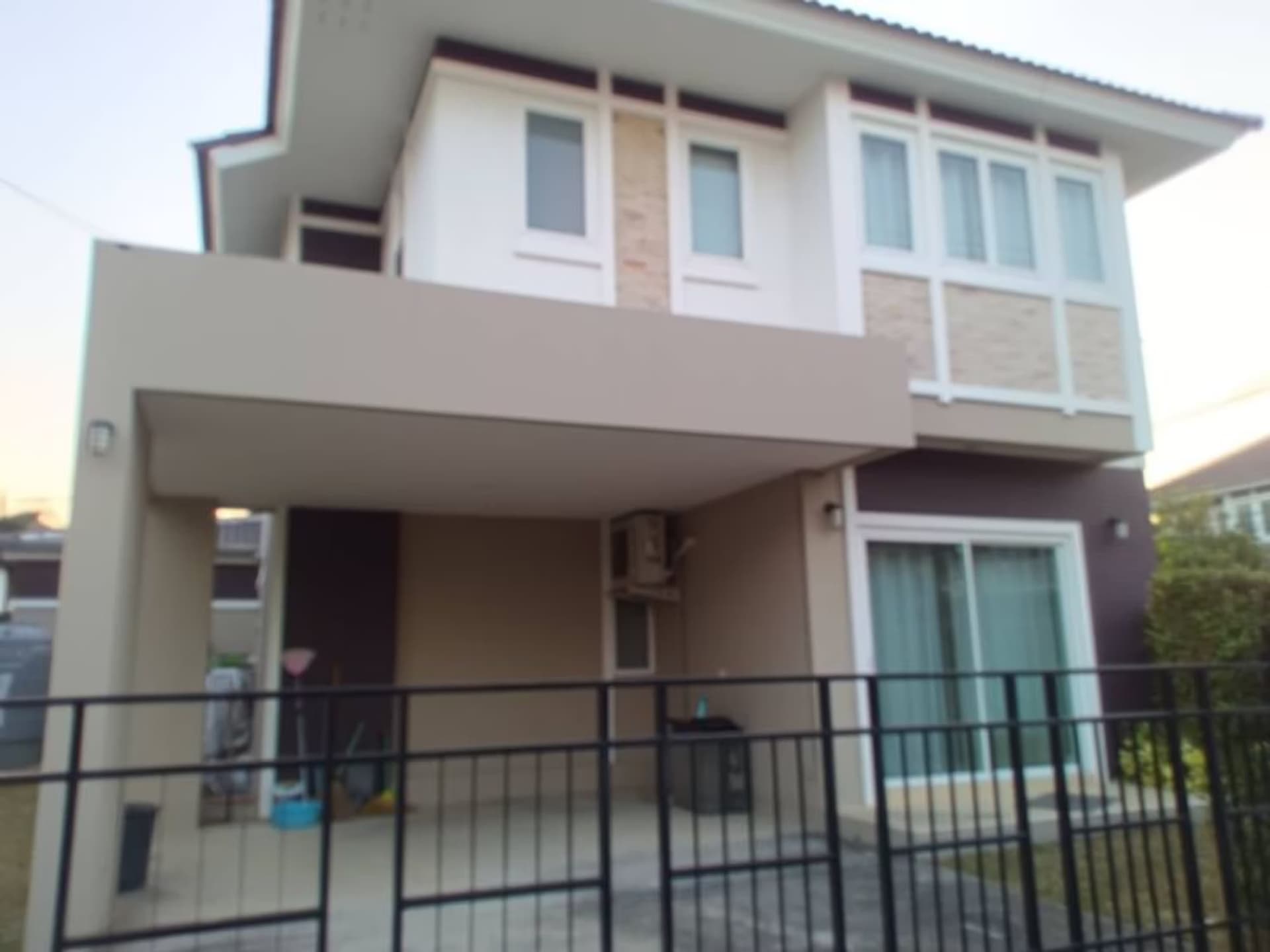  - Image 1