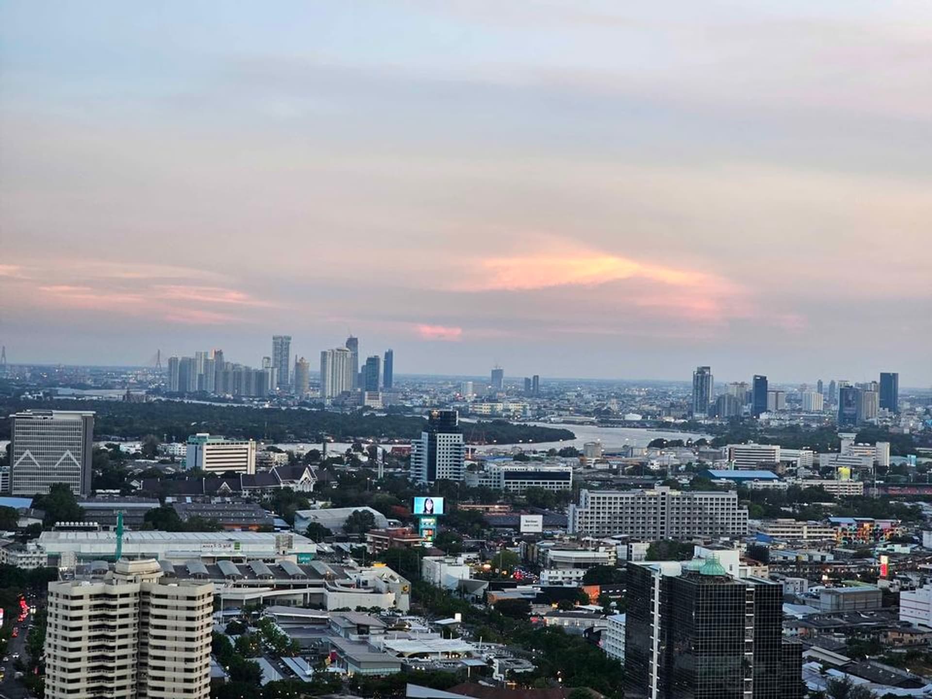 3 Bed Condo for Rent and Sale  Near Thong Lo BTS - Image 19