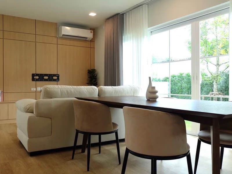 3 Bed House for Rent in Bang Phli