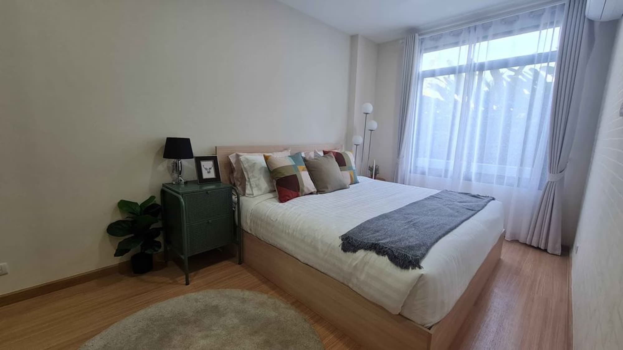 Condo for Rent at The Fore Condo - Image 5