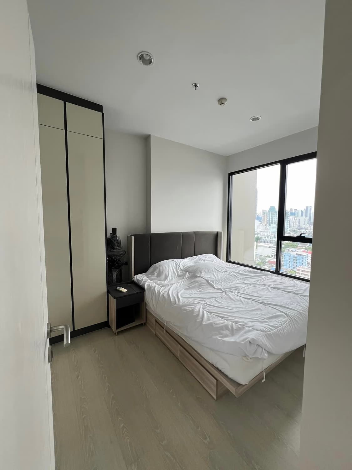 1 Bed Condo for Rent and Sale  Near Ramkhamhaeng ARL - Image 3