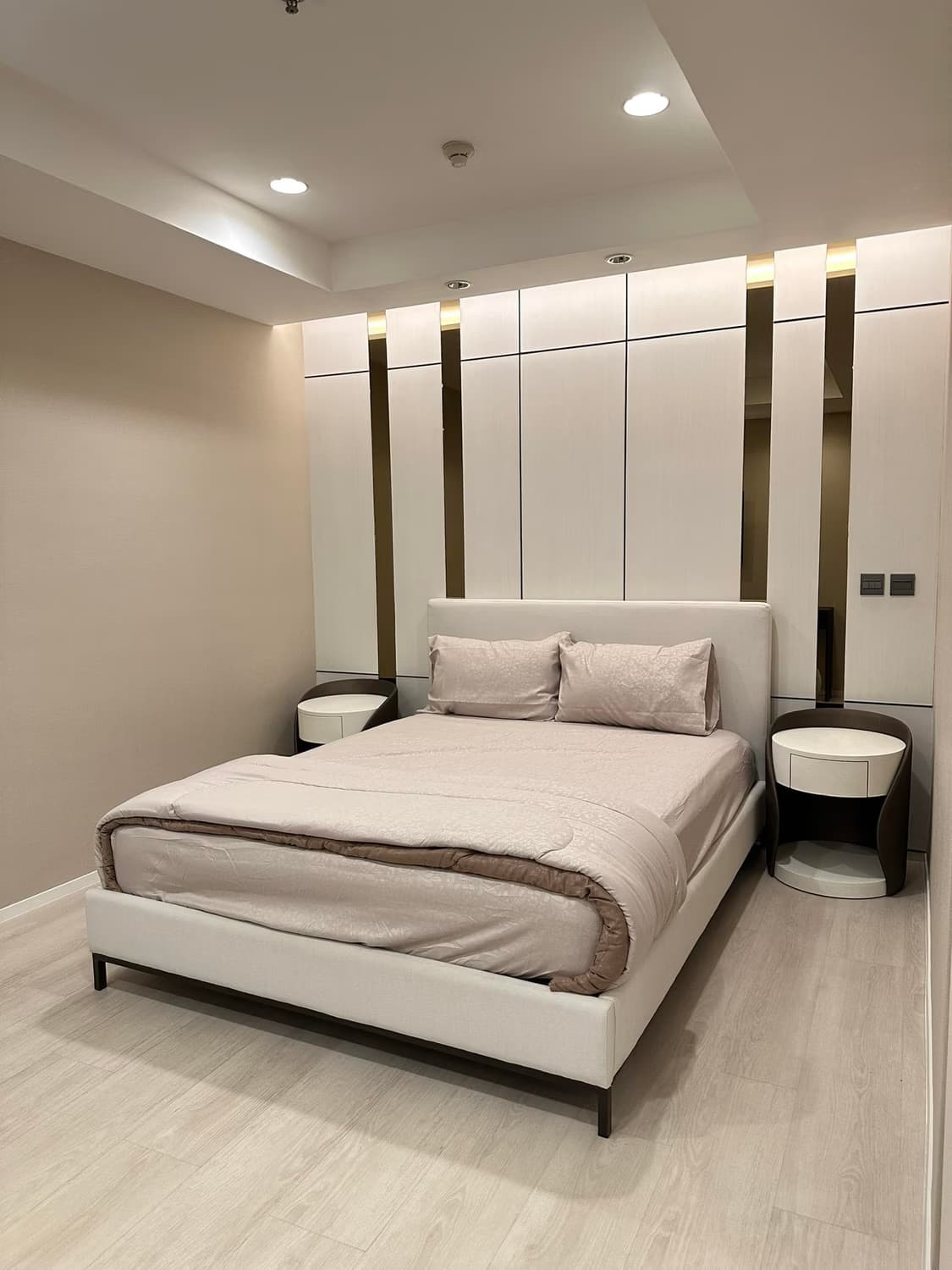 3 Bed Condo for Rent  Near Ekkamai BTS - Image 7