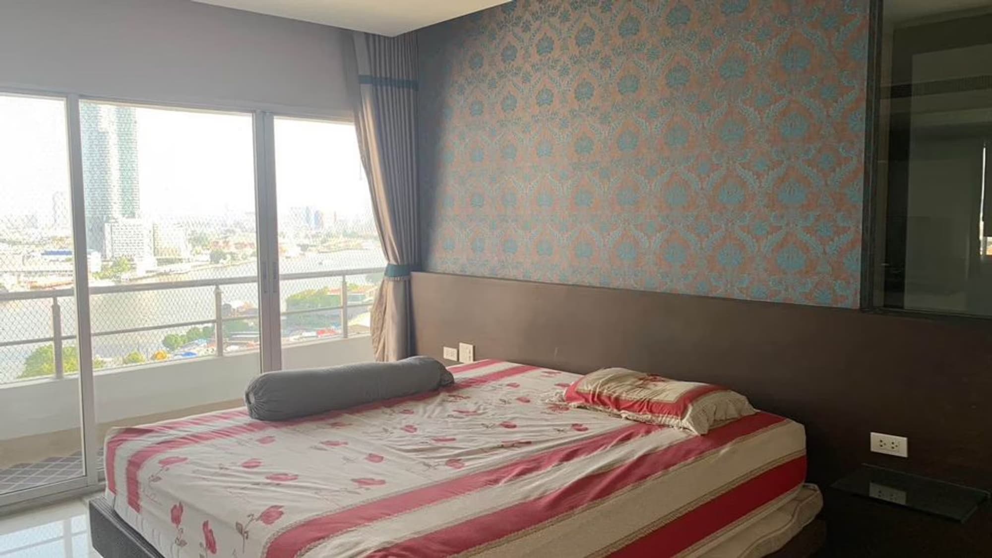 Condo for Rent at Saichol Mansion - Image 4