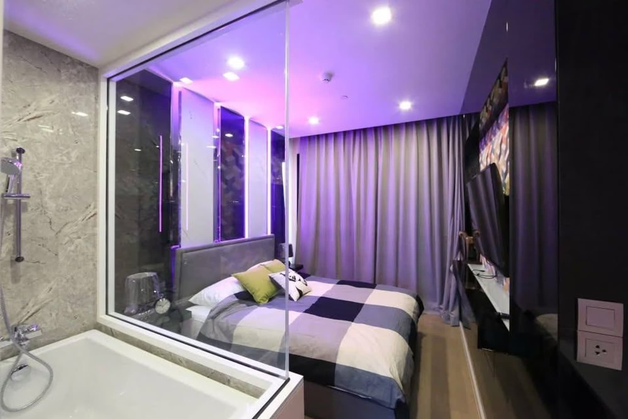 3 Bed Condo for Rent in Watthana - Image 6