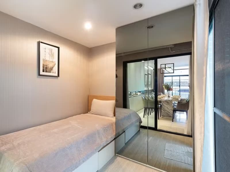  Townhouse for Rent, Sale in Lat Phrao.