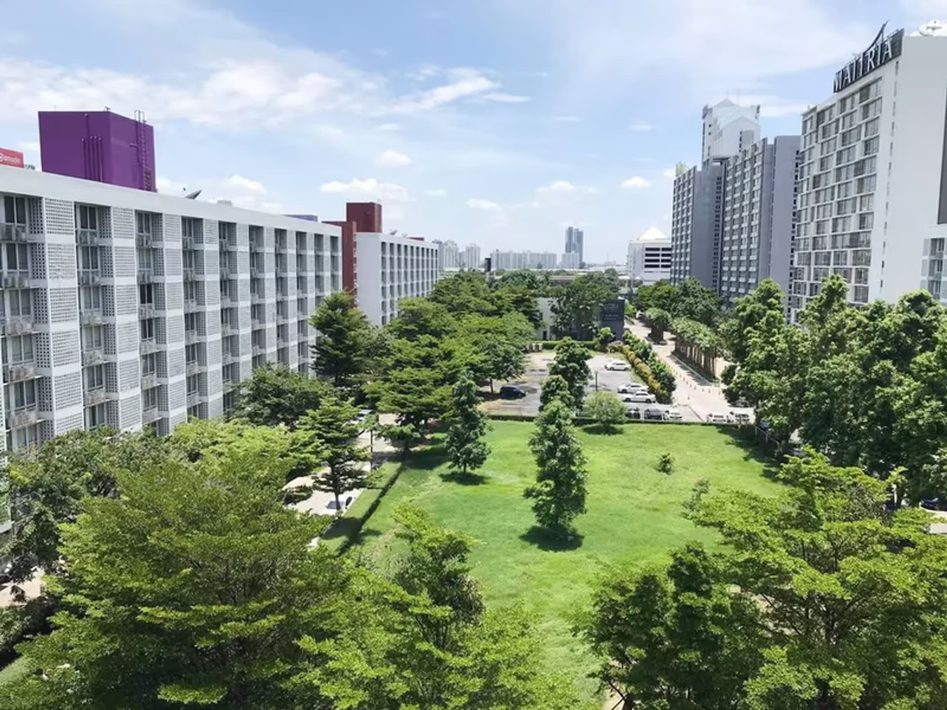 Studio for Rent in Huai Khwang - Image 1