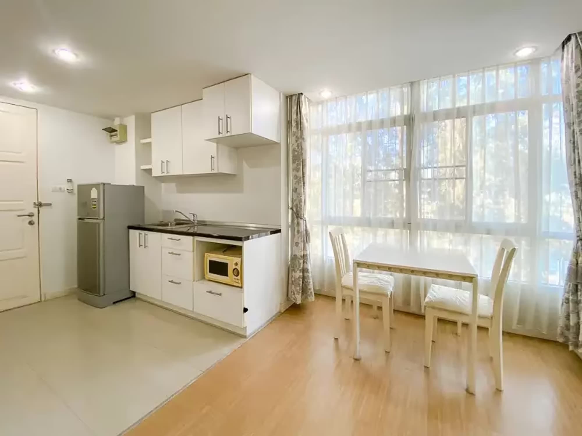 1 Bedroom Condo - Image 5