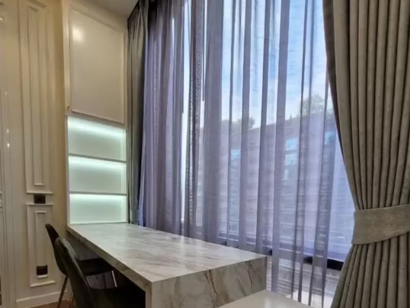1 Bedroom Condo