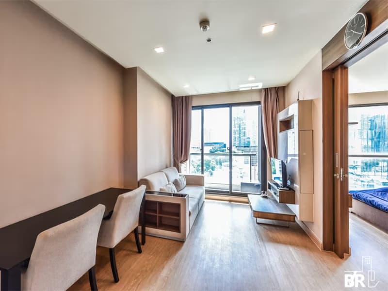 1 Bed Condo for Rent in Bang Rak