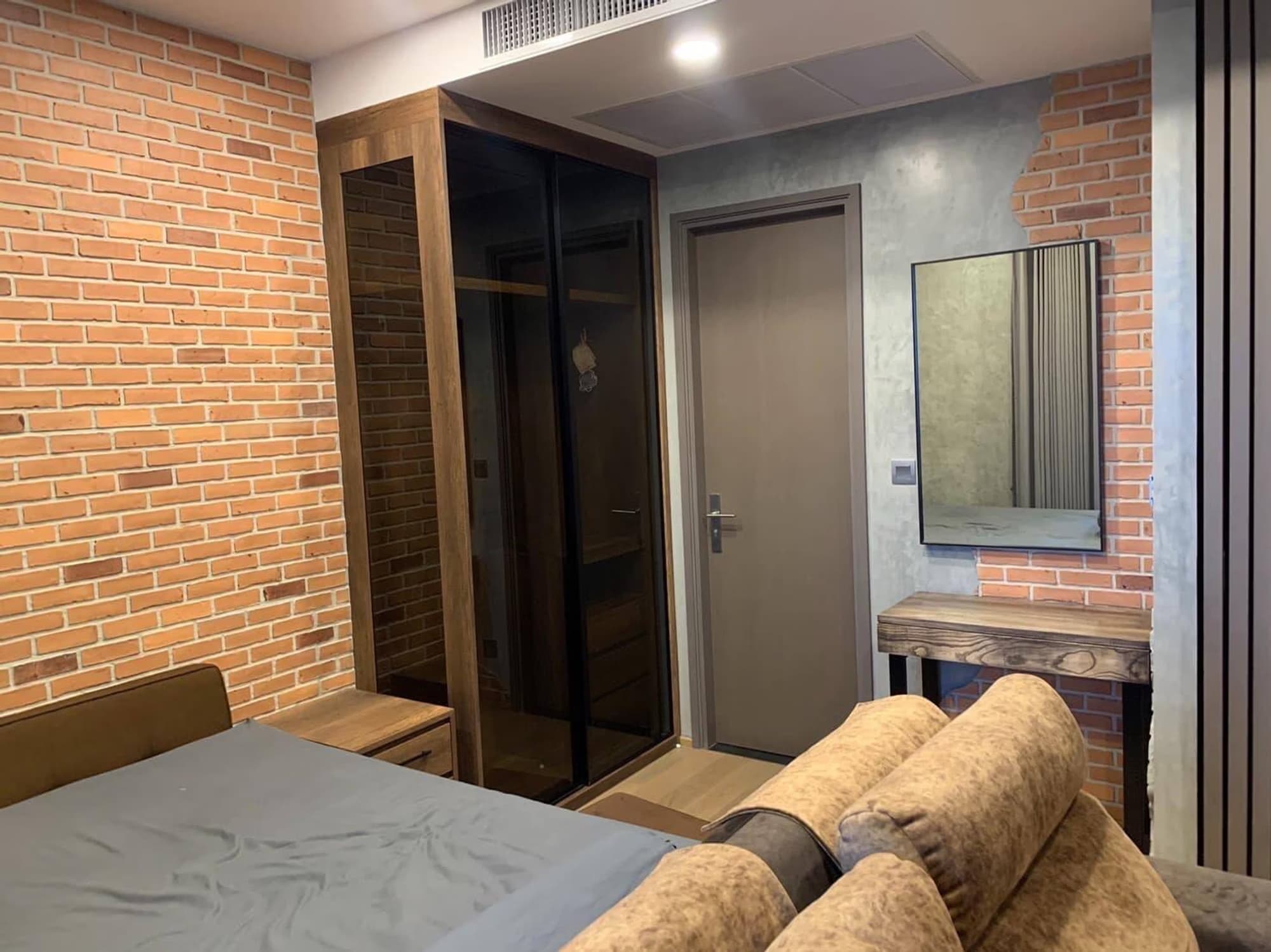 Studio Condo for Rent in Bang Rak - Image 5