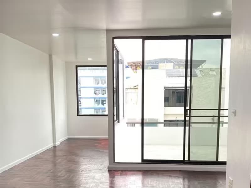 4 Bedroom Townhouse