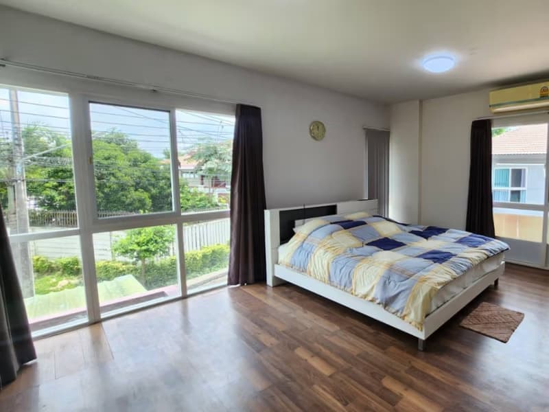 4 Bed House for Rent in Mueang Chiang Mai